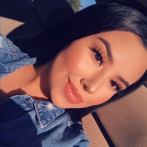 Meet your Posher, Amayrani